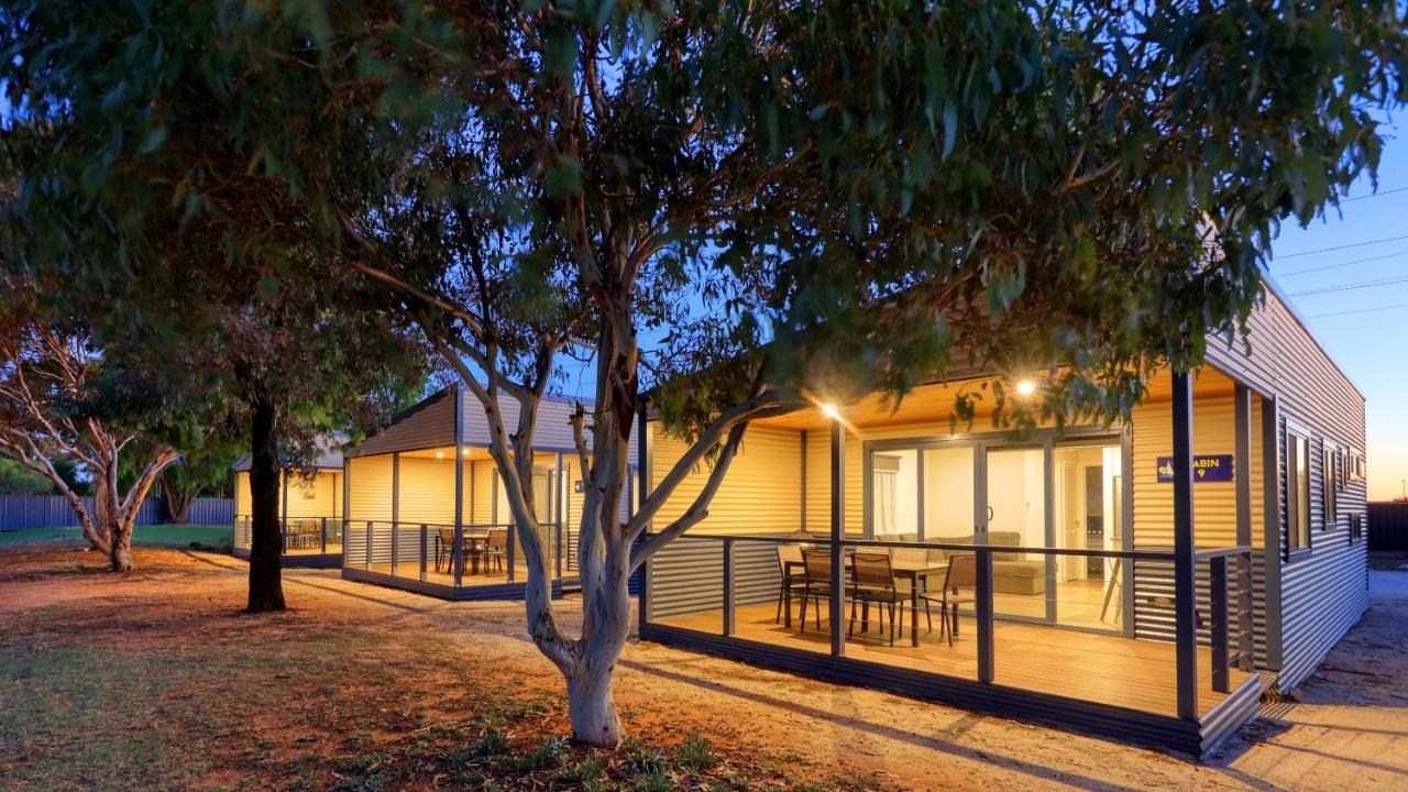 Lake Boga Caravan Park Luaran gambar