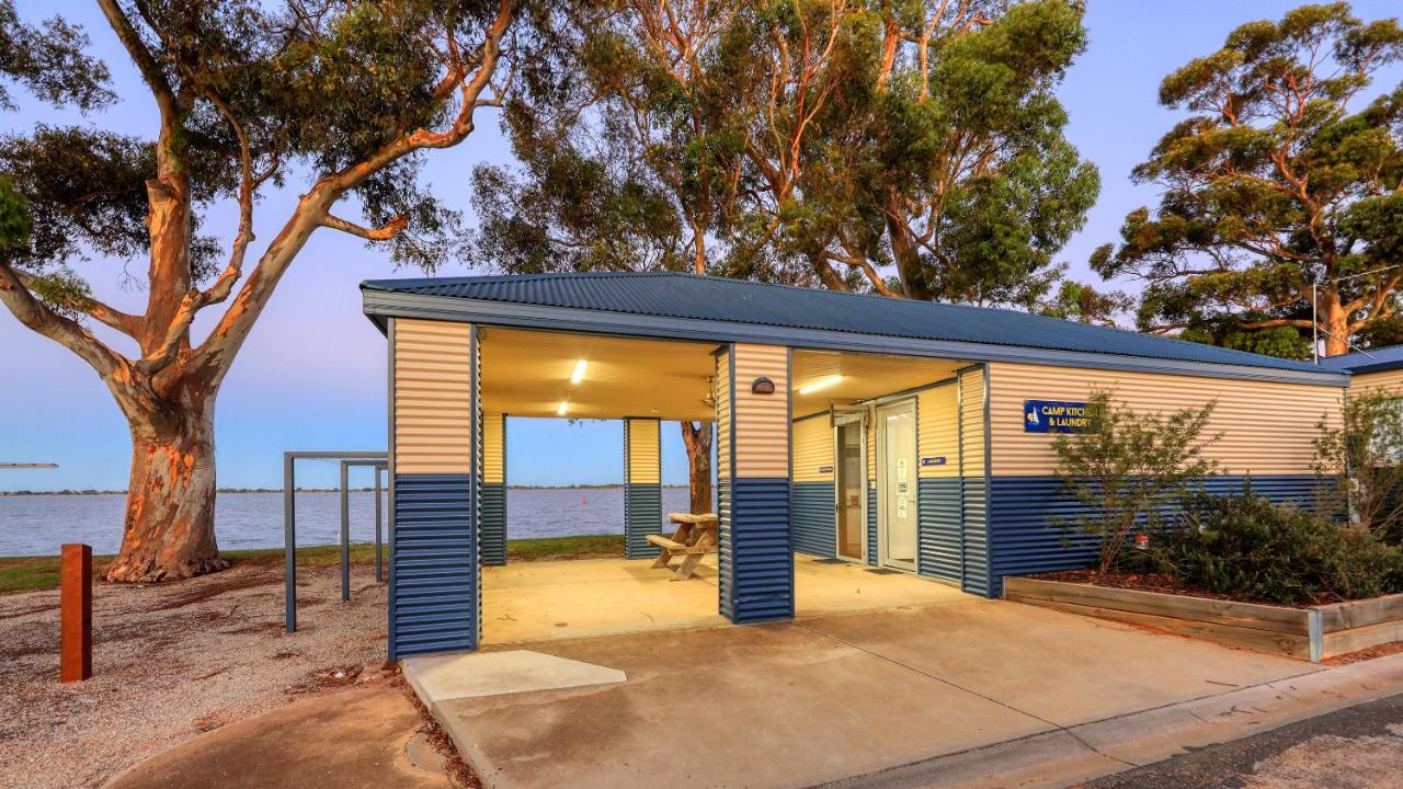Lake Boga Caravan Park Luaran gambar