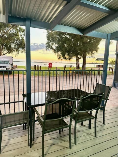 Lake Boga Caravan Park Luaran gambar